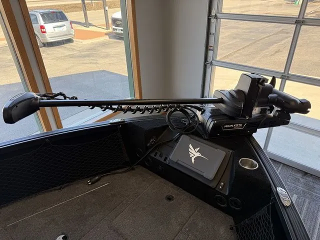 Slide: The Image of Alumacraft Competitor 185X Sport 2025 - 29