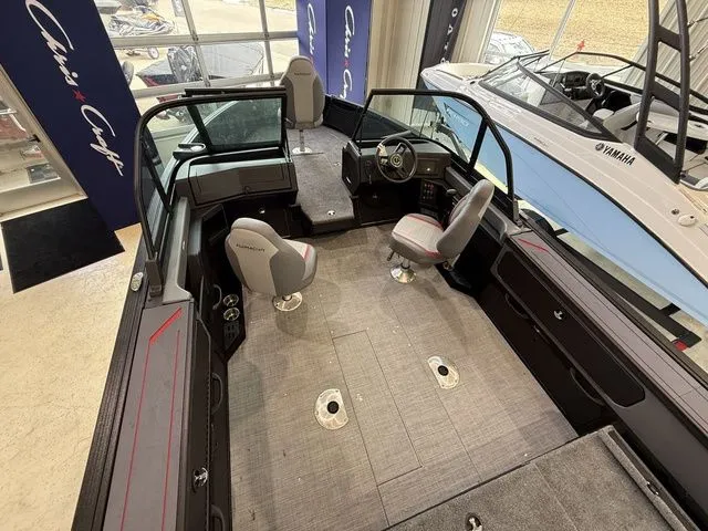 Slide: The Image of Alumacraft Trophy 185X Sport 2025 - 10