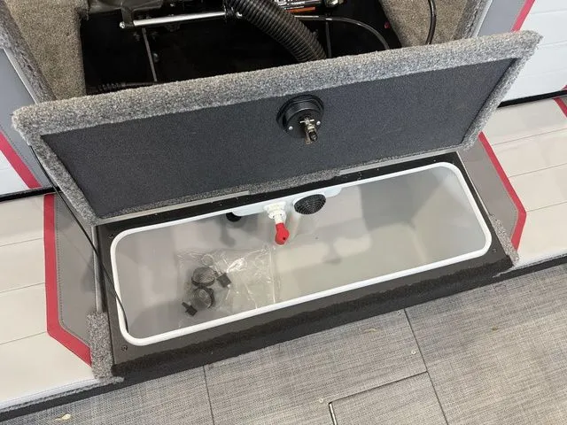 Slide: The Image of Alumacraft Trophy 185X Sport 2025 - 7