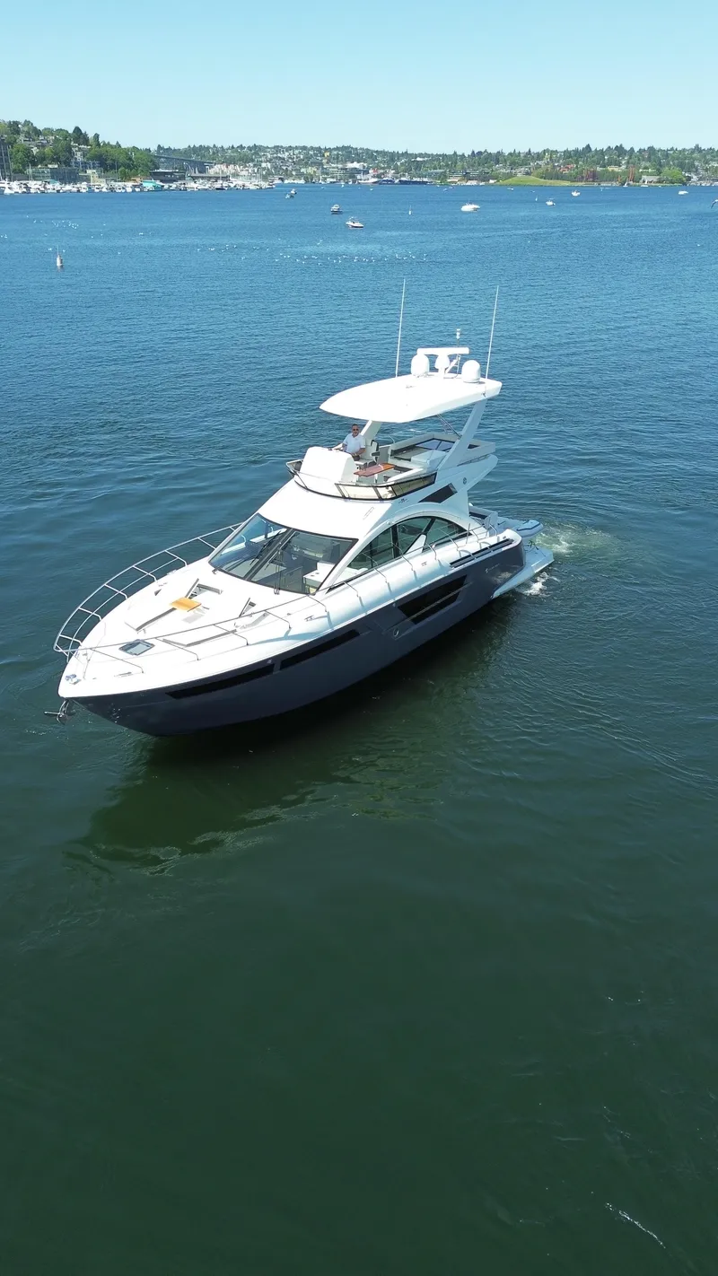 Slide: The Image of Cruisers 54 Fly 2019 - 21