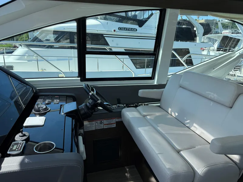 Slide: The Image of Cruisers 54 Fly 2019 - 32