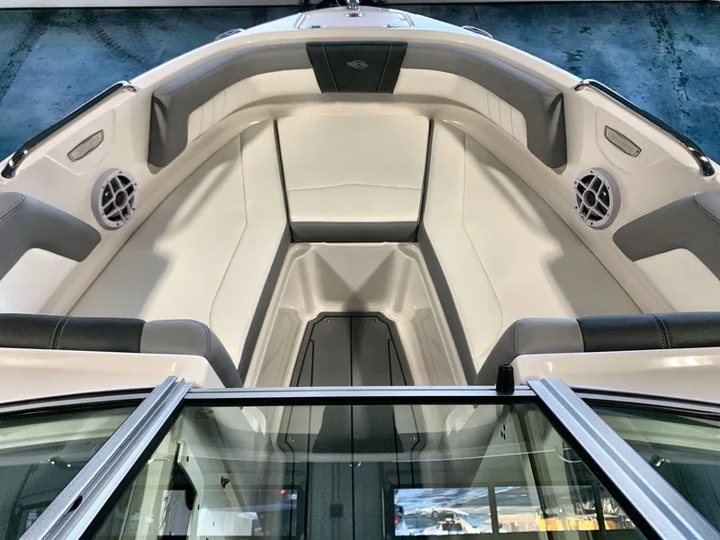Slide: The Image of 2025 Chaparral 21 SSi boat interior with spacious seating and modern design. - 11