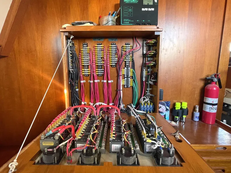 Slide: The Image of Custom wiring at nav - 13