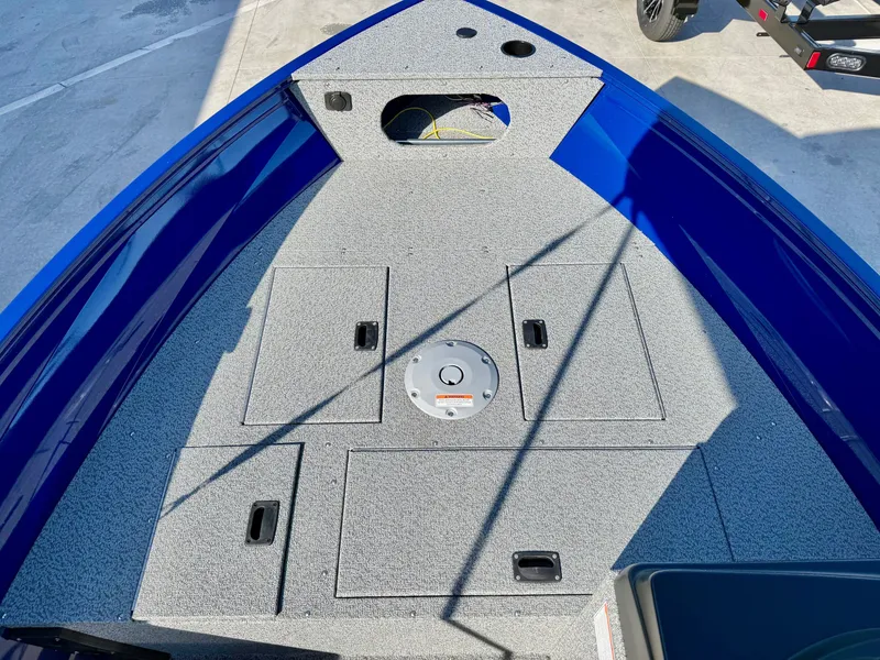 Slide: The Image of Crestliner 1650 Kodiak 2025 - 11