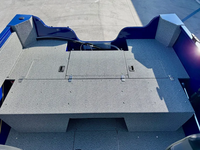 Slide: The Image of Crestliner 1650 Kodiak 2025 - 14