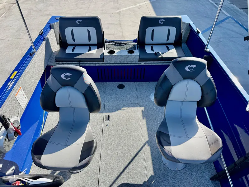 Slide: The Image of Crestliner 1650 Kodiak 2025 - 8