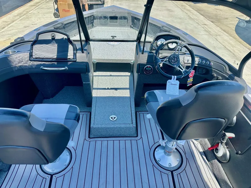 Slide: The Image of Crestliner Super Hawk 1850 w/ 150HP Mercury! 2025 - 11