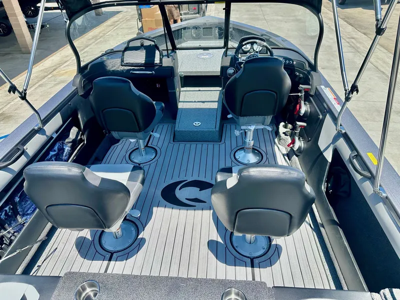 Slide: The Image of Crestliner Super Hawk 1850 w/ 150HP Mercury! 2025 - 6