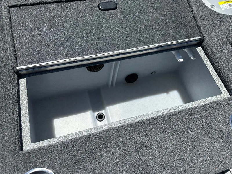 Slide: The Image of Crestliner Super Hawk 1850 w/ 150HP Mercury! 2025 - 9