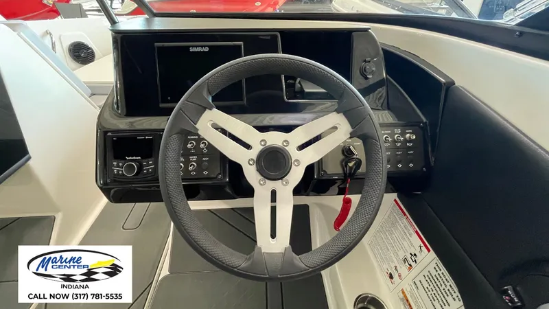 Slide: The Image of Bayliner V20i 2025 - 10