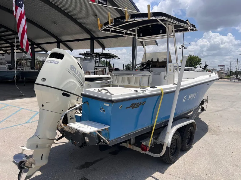 Slide: The Image of Mako 221 Center Console 1999 - 3