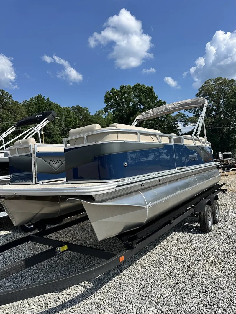 The Image of Avalon Venture Cruise-115HP 2025 - 1