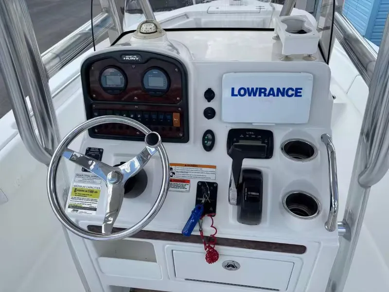 Slide: The Image of Sea Hunt 225 Ultra 2013 - 7