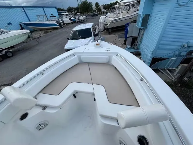 Slide: The Image of Sea Hunt 225 Ultra 2013 - 9