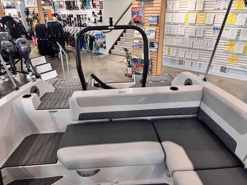 Slide: The Image of Starcraft SVX 211 OB 2025 - 9