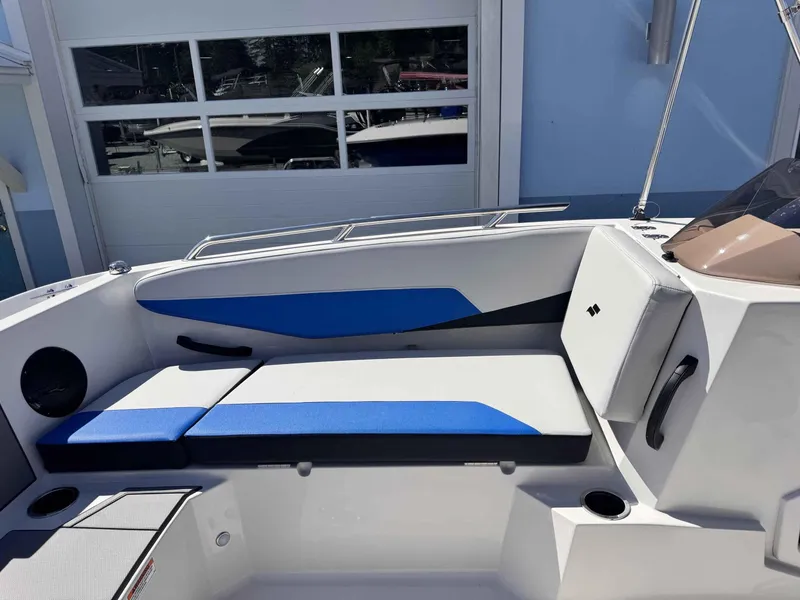 Slide: The Image of Starcraft SV 16 OB 2025 - 4