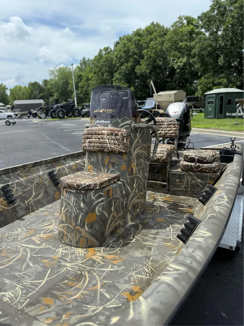 Slide: The Image of War Eagle 961 Blackhawk 2018 - 11
