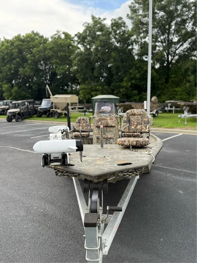 Slide: The Image of War Eagle 961 Blackhawk 2018 - 4
