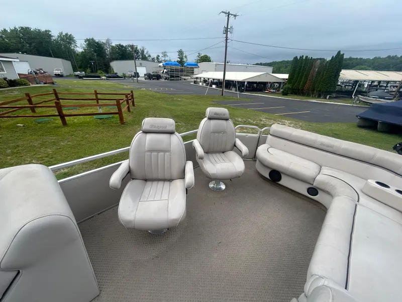 Slide: The Image of Sanpan 2500 RE 2002 - 12