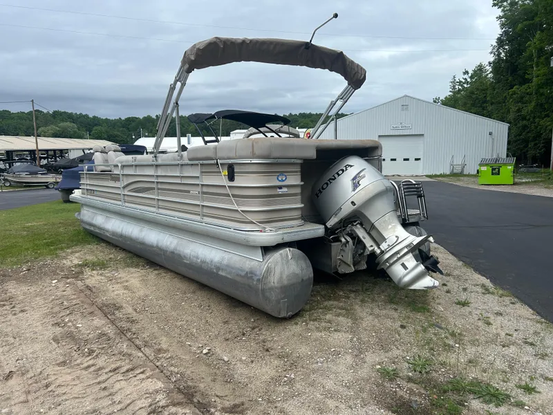 Slide: The Image of Sanpan 2500 RE 2002 - 3