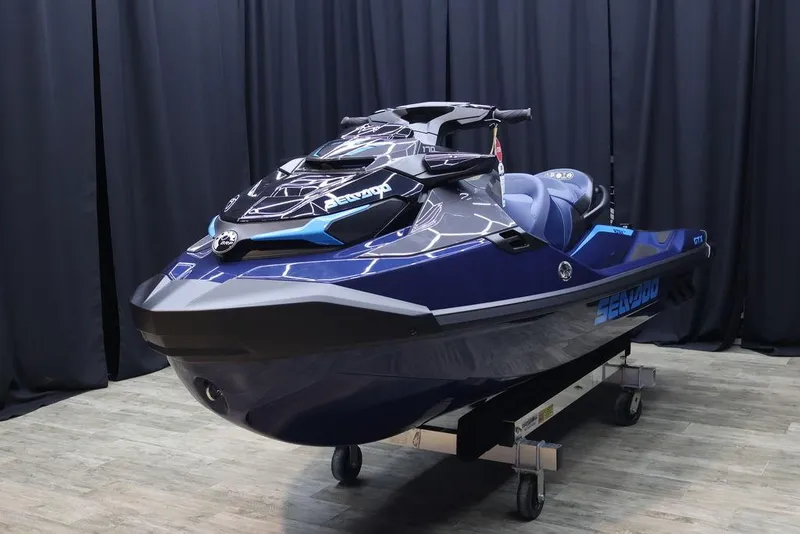 Slide: The Image of Sea-Doo GTX™ 170 iBR and iDF 2025 - 3