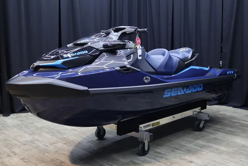 Slide: The Image of Sea-Doo GTX™ 170 iBR and iDF 2025 - 4