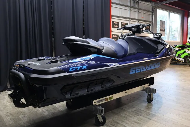 Slide: The Image of Sea-Doo GTX™ 170 iBR and iDF 2025 - 7