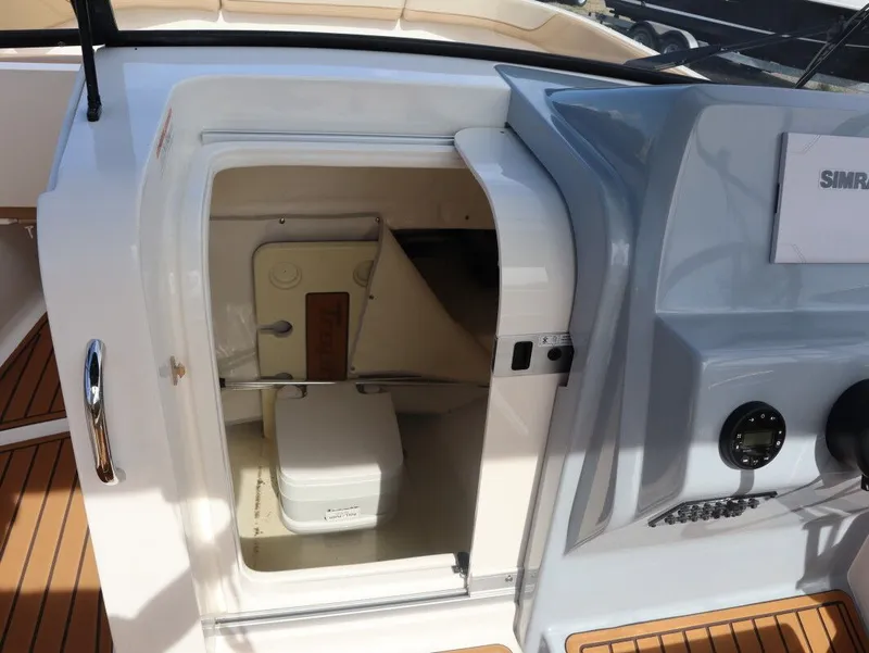 Slide: The Image of Bayliner Trophy T22CC 2025 - 13