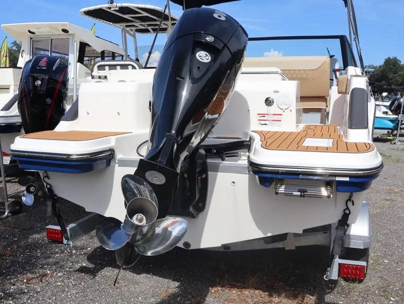 Slide: The Image of Bayliner Trophy T22CC 2025 - 3