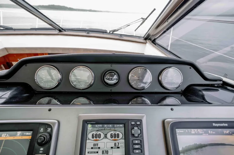 Slide: The Image of Sea Ray Sundancer 510 2013 - 53