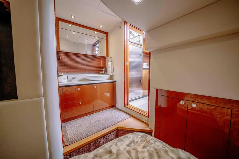 Slide: The Image of Sea Ray Sundancer 510 2013 - 64