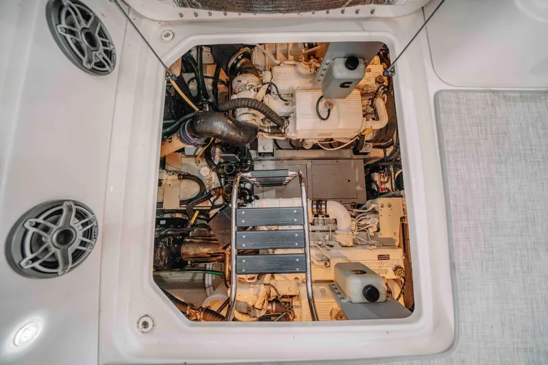 Slide: The Image of Sea Ray Sundancer 510 2013 - 91