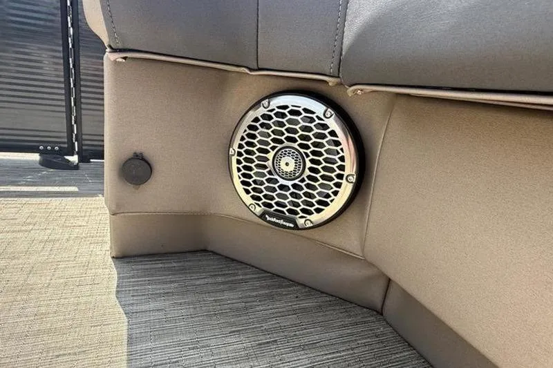 Slide: The Image of Speaker on 2022 Bennington 30 RSRAX2 boat interior, featuring Rockford Fosgate audio system. - 30