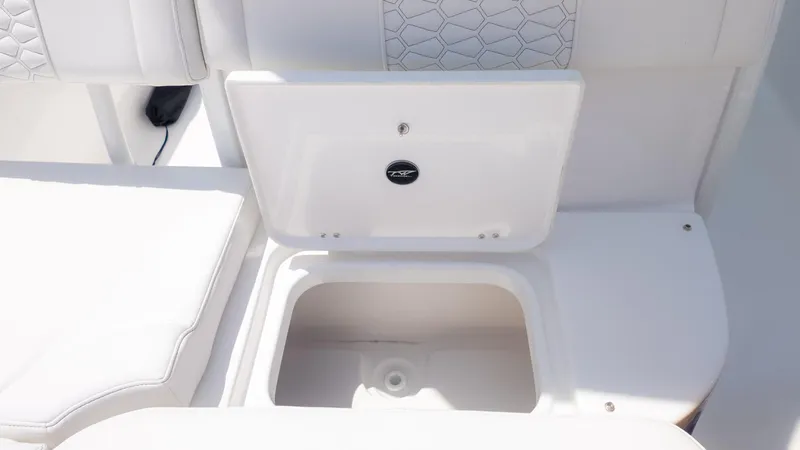 Slide: The Image of Tidewater 232 SS 2026 - 24