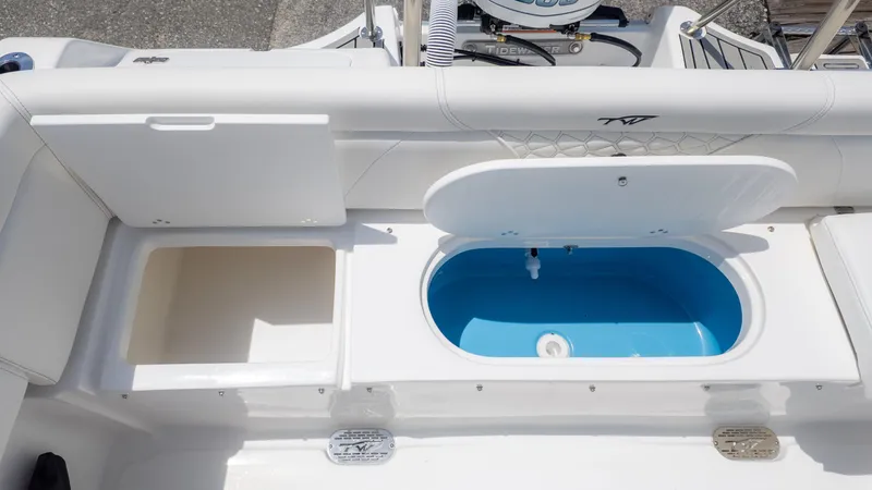 Slide: The Image of Tidewater 232 SS 2026 - 8