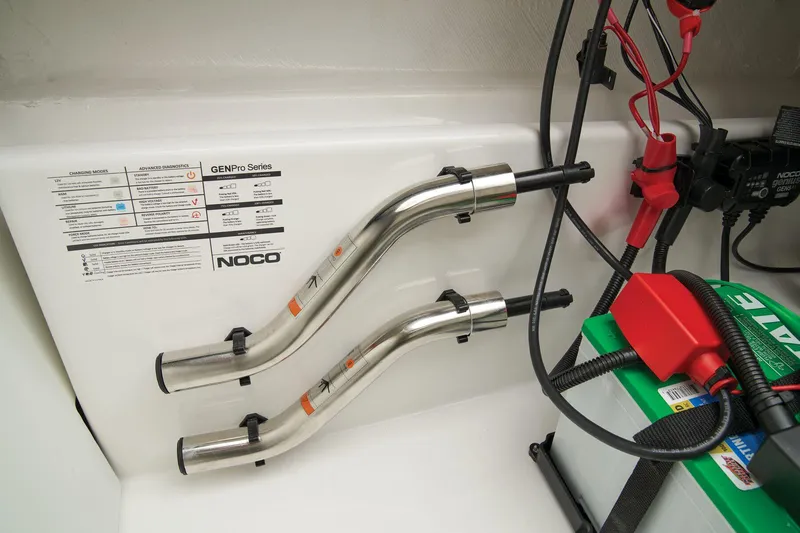 Slide: The Image of Tahoe 200 S 2025 - 60