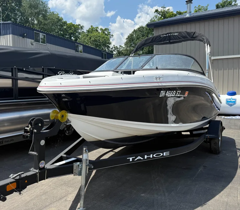 Slide: The Image of Tahoe 450TS 2020 - 4