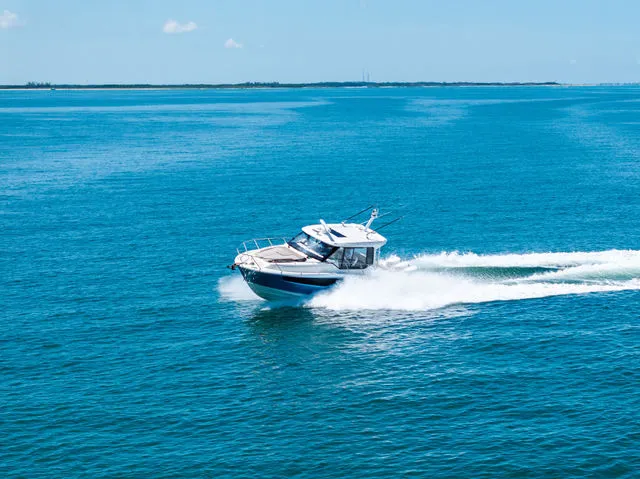 Slide: The Image of Boston Whaler 365 Conquest 2025 - 55