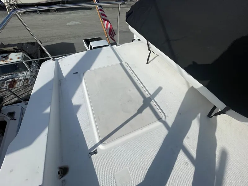 Slide: The Image of Bayliner 4788 Pilot House Motoryacht 1994 - 54