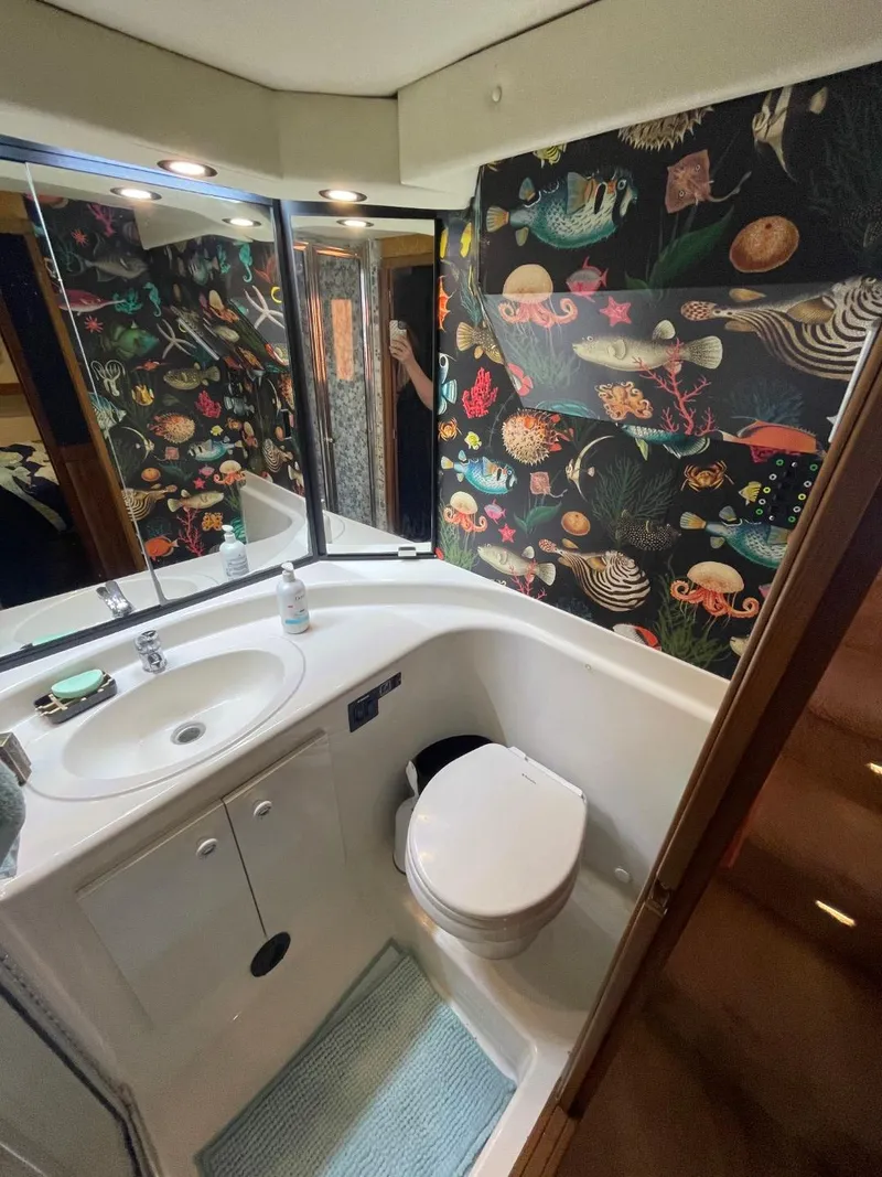 Slide: The Image of Bayliner 4788 Pilot House Motoryacht 1994 - 67