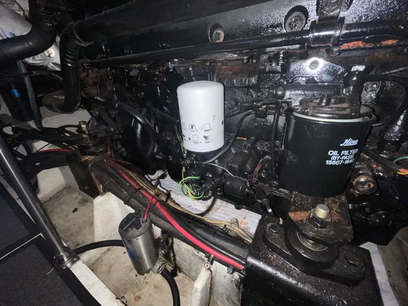 Slide: The Image of Bayliner 4788 Pilot House Motoryacht 1994 - 86