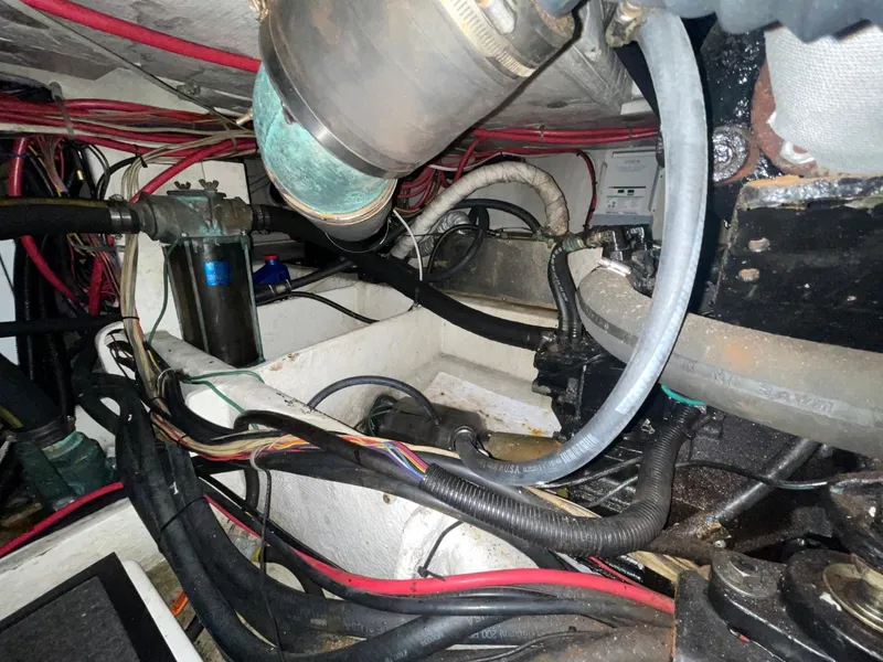 Slide: The Image of Bayliner 4788 Pilot House Motoryacht 1994 - 89