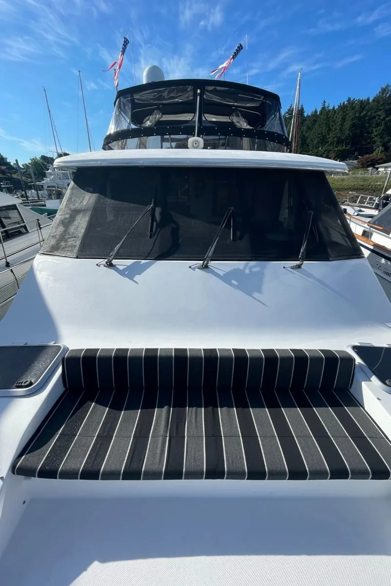 Slide: The Image of Bayliner 4788 Pilot House Motoryacht 1994 - 93