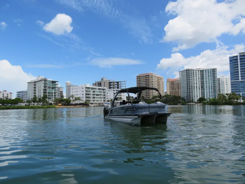 Slide: The Image of Avalon 2785 Excalibur Carbon Elite | Performance Tri toon | Sarasota, FL 34239 2026 - 106