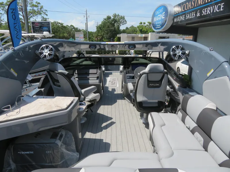 Slide: The Image of Avalon 2785 Excalibur Carbon Elite | Performance Tri toon | Sarasota, FL 34239 2026 - 61