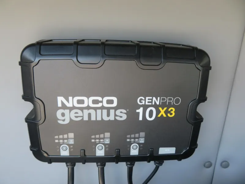 Slide: The Image of Avalon 2785 Excalibur Carbon Elite | Performance Tri toon | Sarasota, FL 34239 2026 - 67