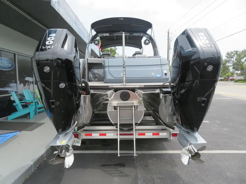 Slide: The Image of Avalon 2785 Excalibur Carbon Elite | Performance Tri toon | Sarasota, FL 34239 2026 - 93