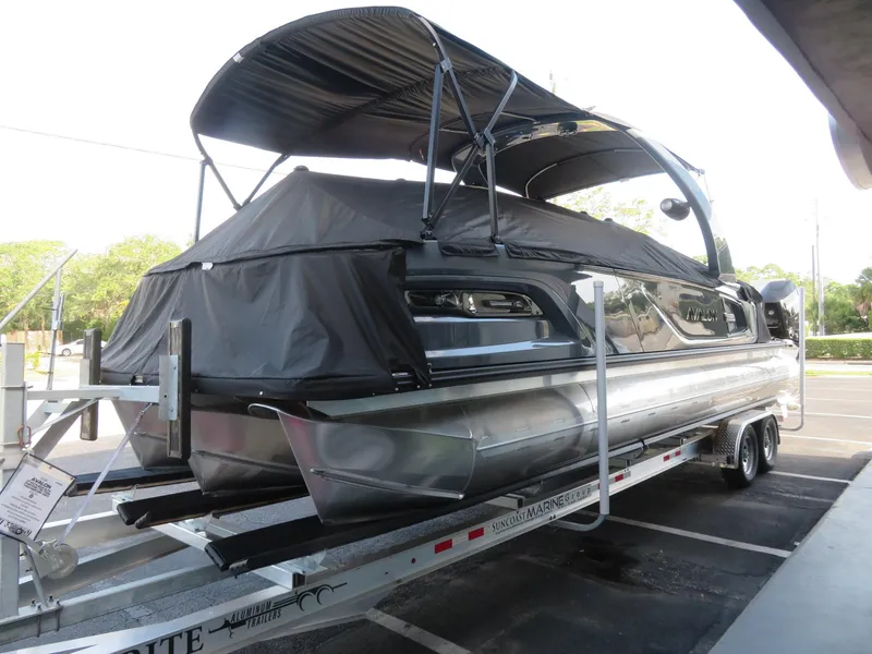 Slide: The Image of Avalon 2785 Excalibur Carbon Elite | Performance Tri toon | Sarasota, FL 34239 2026 - 94