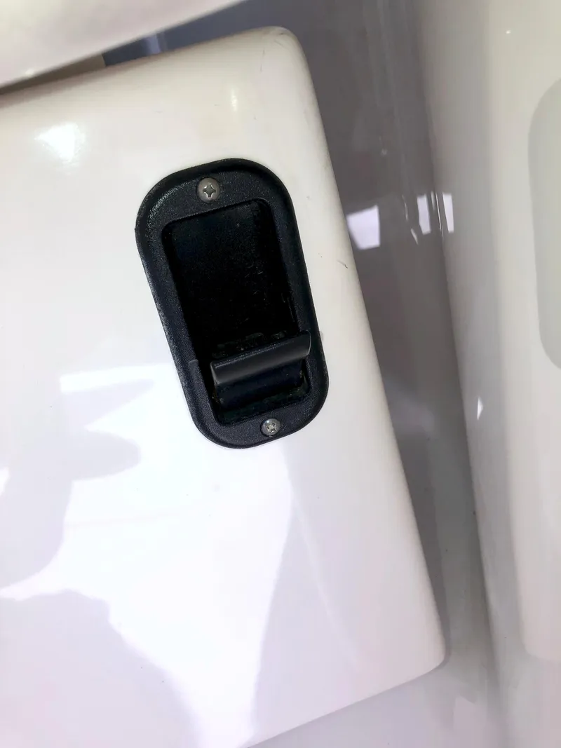 Slide: The Image of Sea Ray 350 DA 2008 - 13
