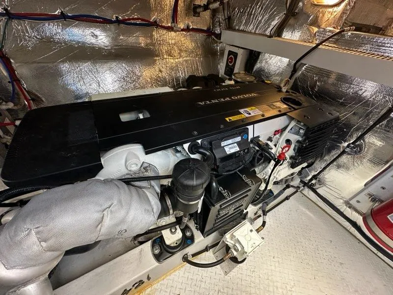 Slide: The Image of Cruisers Yachts 45 Cantius 2015 - 52